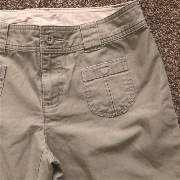 The North Face crop beige pants with drawstring hem in size 8 - Picture 3 of 8